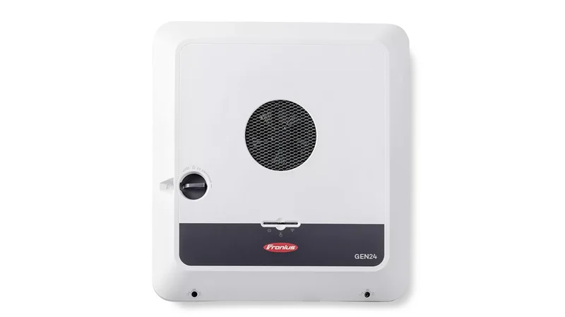 Fronius Symo GEN24 10.0 Plus solar inverter